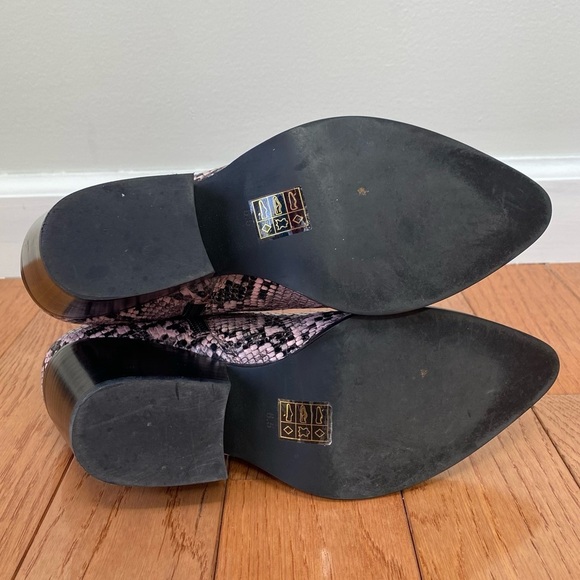 Jeffrey Campbell Kelam pink snake print booties size 6.5 - Picture 6 of 9